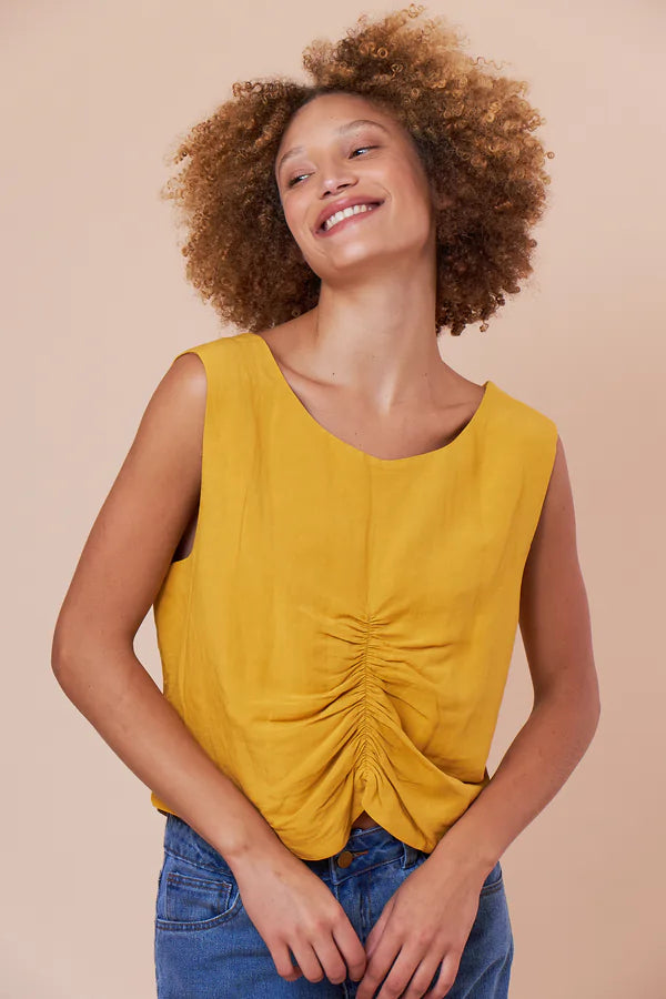 TOP LELLIA