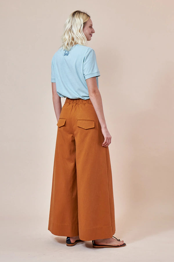 calça aleurites