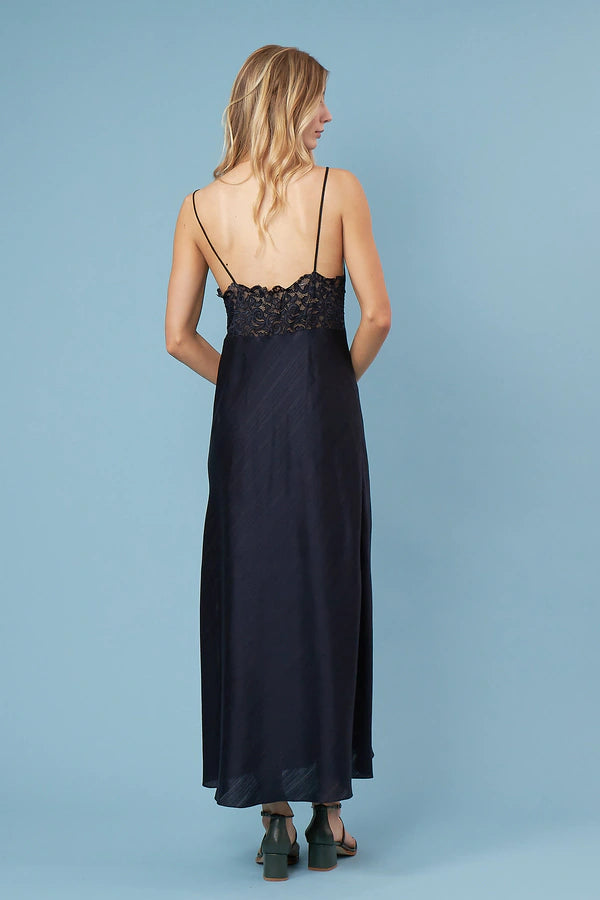 VESTIDO PITUBA