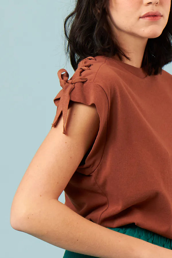 BLUSA SUZANA MARROM
