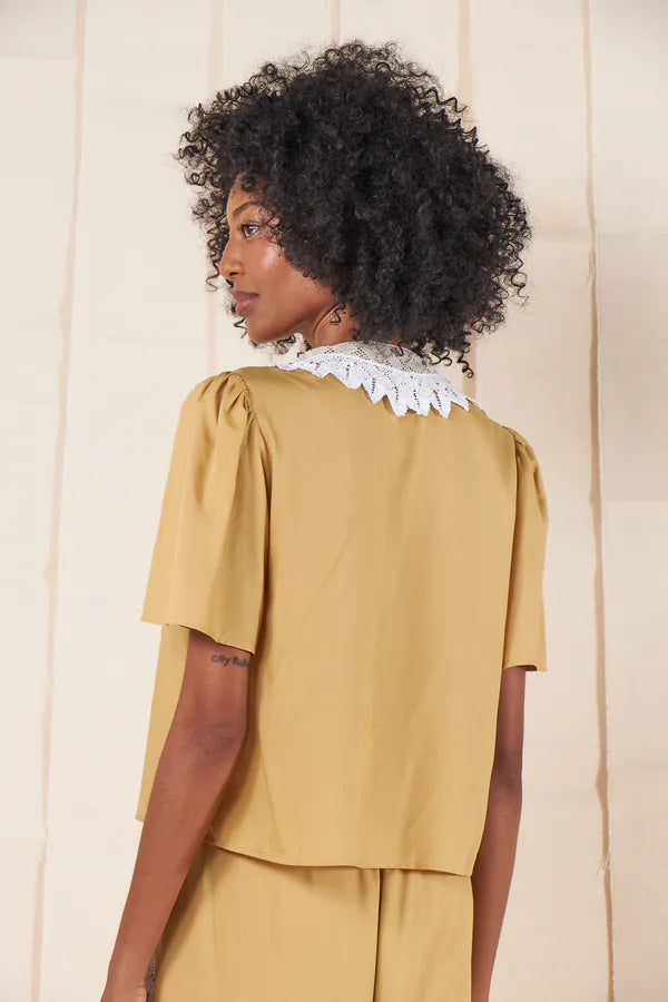 BLUSA MORENA