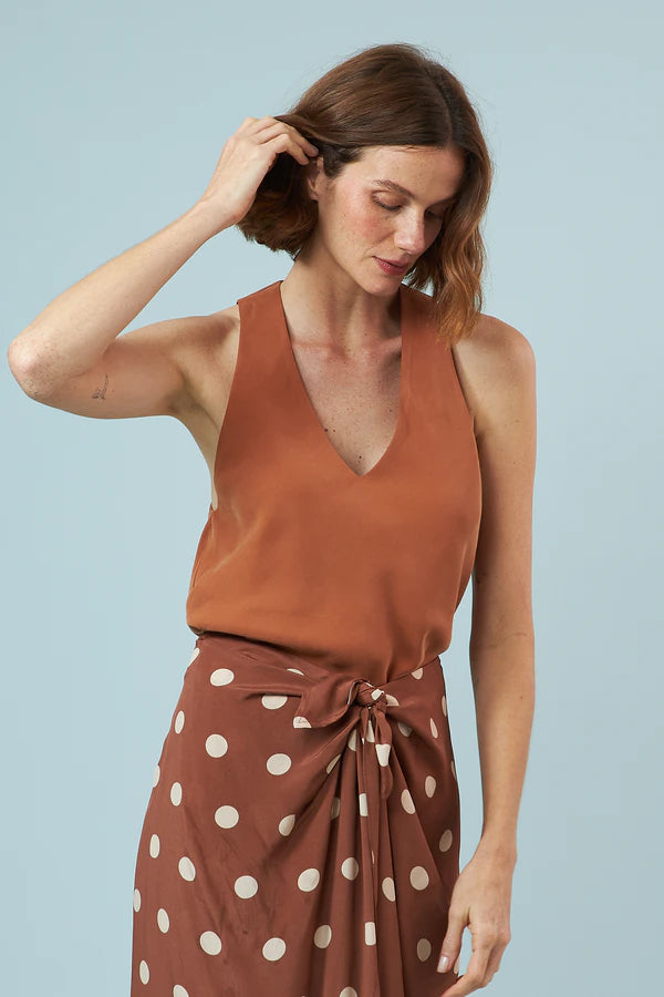 BLUSA DIANA MARROM