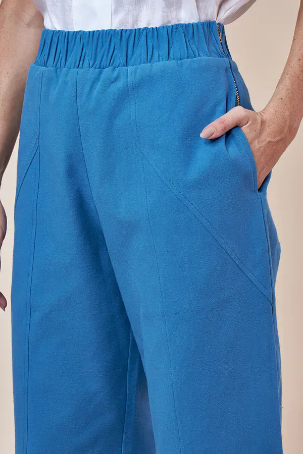 Calça bibi