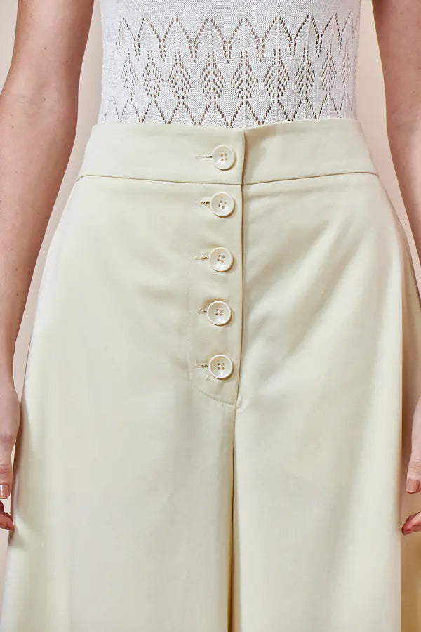calça aleurites